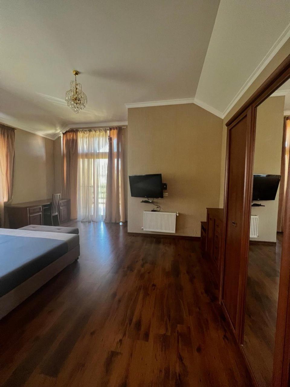 Borovik Hotel Novosilki Exterior photo