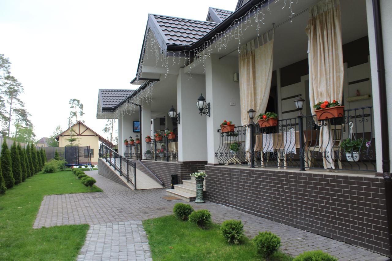Borovik Hotel Novosilki Exterior photo